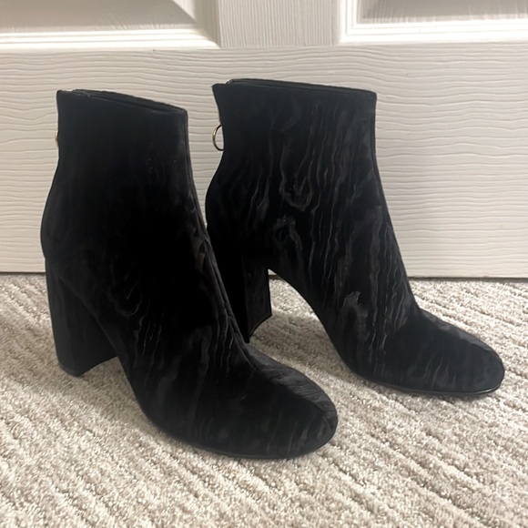 Stella McCartney Velvet Zip Up Ankle Boots - Picture 3 of 8